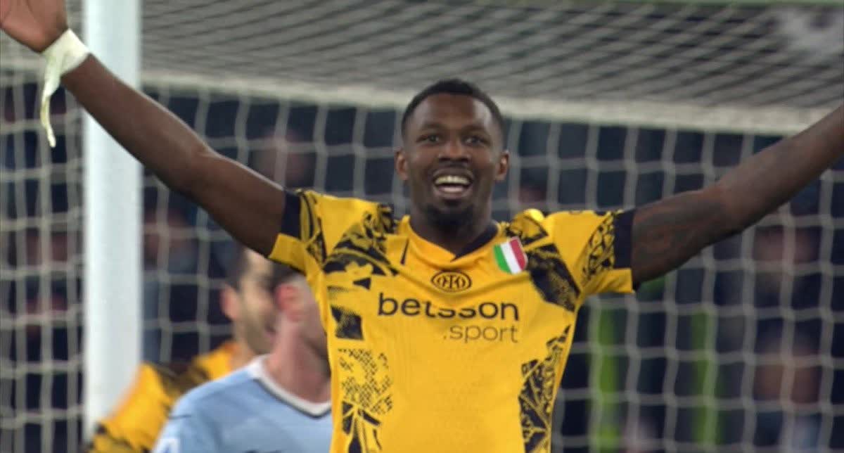 乓球运动中 乓球运动中