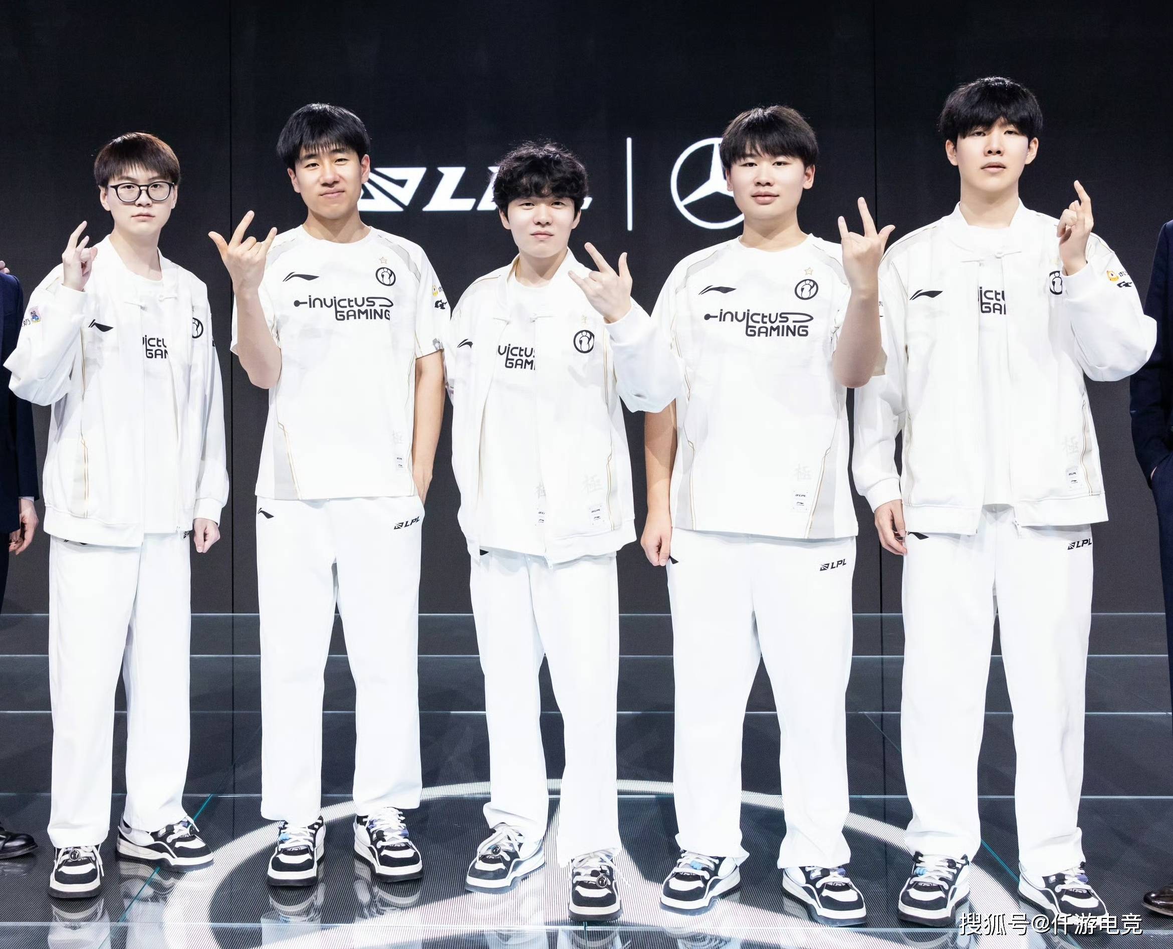 这次官宣意 这次官宣意
